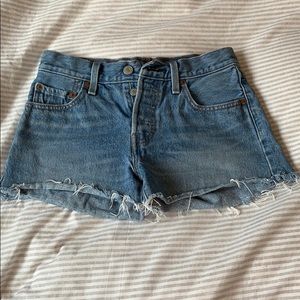 Levis Light Wash Jean Shorts